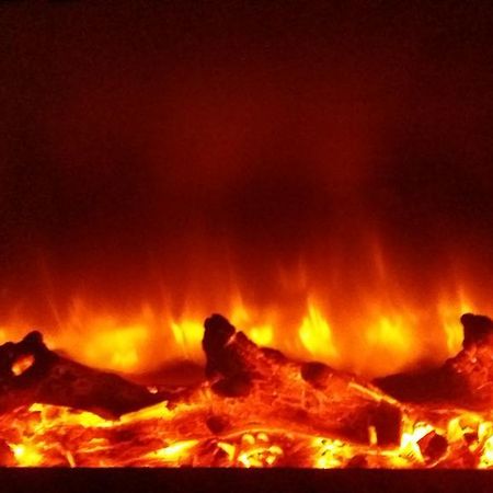 Apartment With Fireplace Lviv Exterior foto