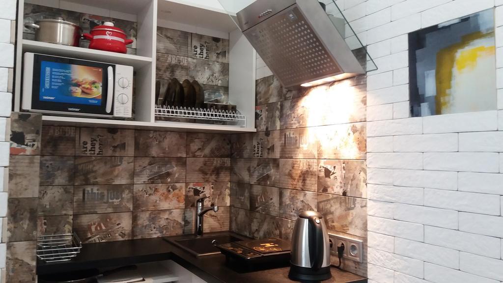 Apartment With Fireplace Lviv Exterior foto